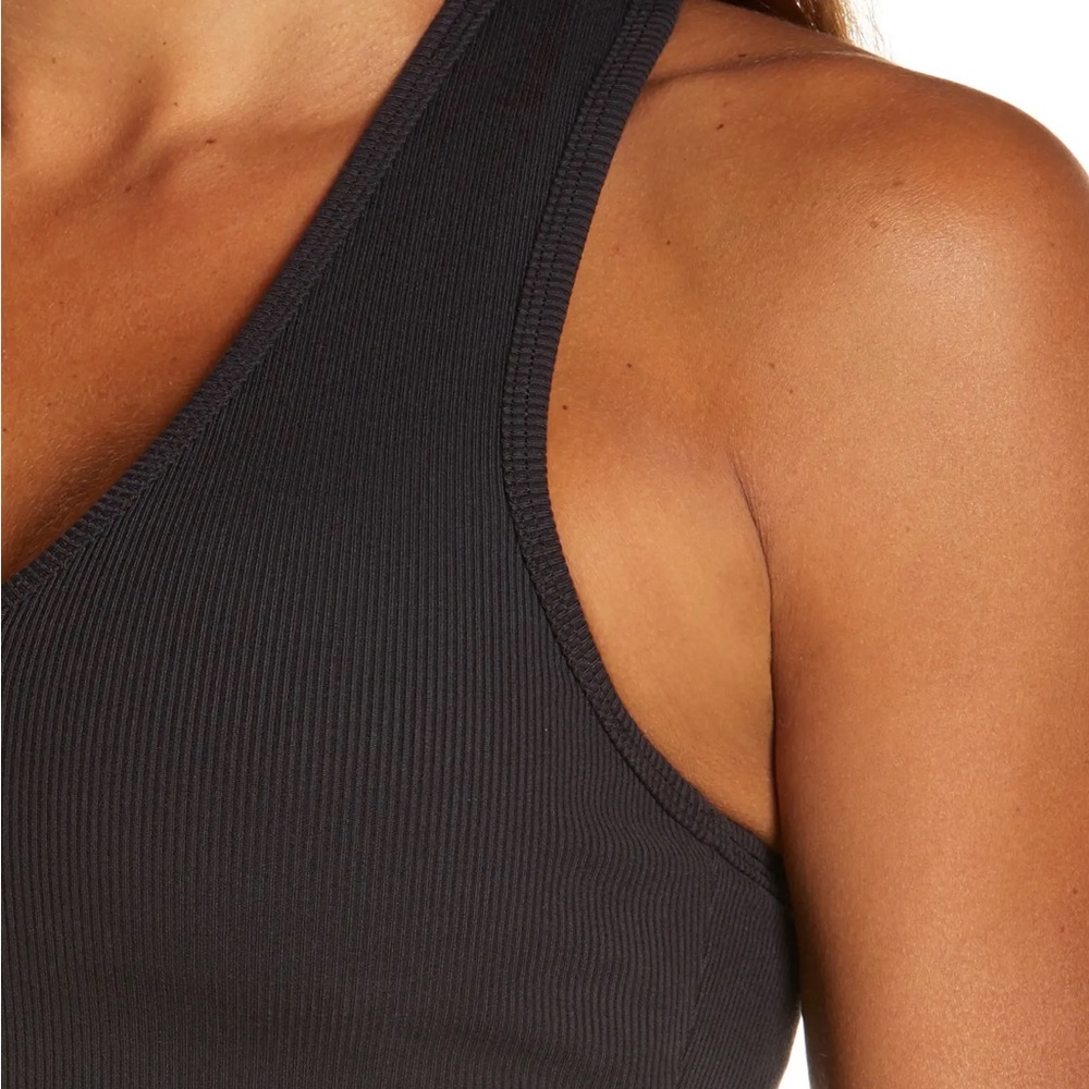 Alo NWOT Goddess Ribbed Cropped Racerback Tank - Picture 4 of 8